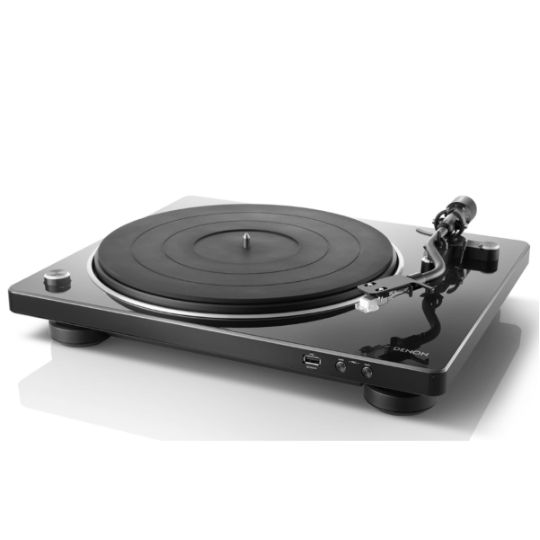 Premium Denon DP-450 USB Turntable: Digitise Your Vinyl Collection